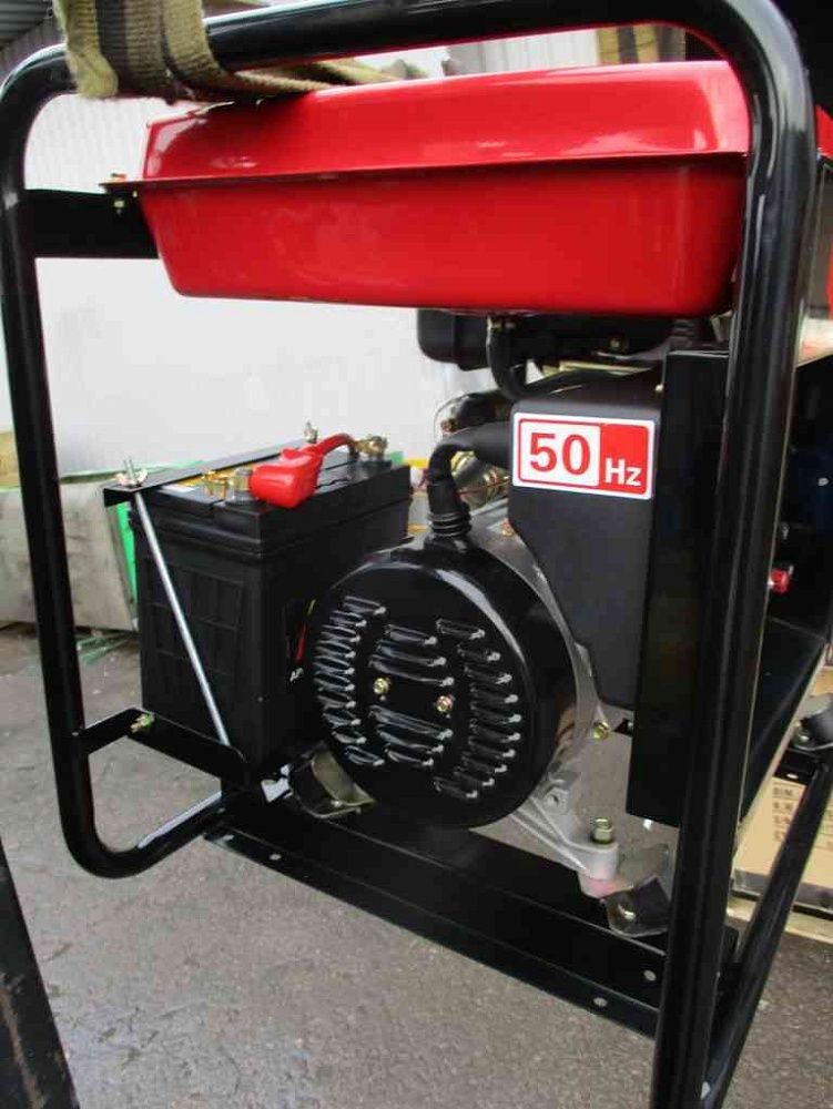 Дизельный генератор Амперос LDG8500СLE-3 стартер в кожухе